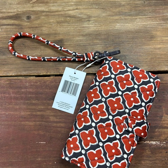New Vera Bradley Floral Burnt Orange and Black Phone Wristlet in Moorish. - Picture 2 of 8
